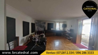 Villa Casa de Venta en Cuenca Ecuador sector CREA