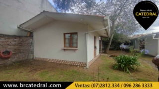 Villa Casa de Venta en Cuenca Ecuador sector CREA