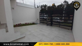 Villa Casa de Venta en Cuenca Ecuador sector Av. Ricardo Duran 