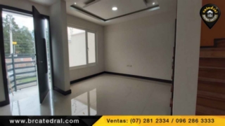 Villa Casa de Venta en Cuenca Ecuador sector Av. Ricardo Duran 