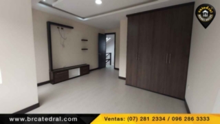 Villa Casa de Venta en Cuenca Ecuador sector Av. Ricardo Duran 