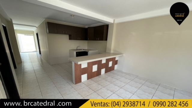 Villa/Casa/Edificio de Venta en Cuenca Ecuador sector La Joya - Zafiro