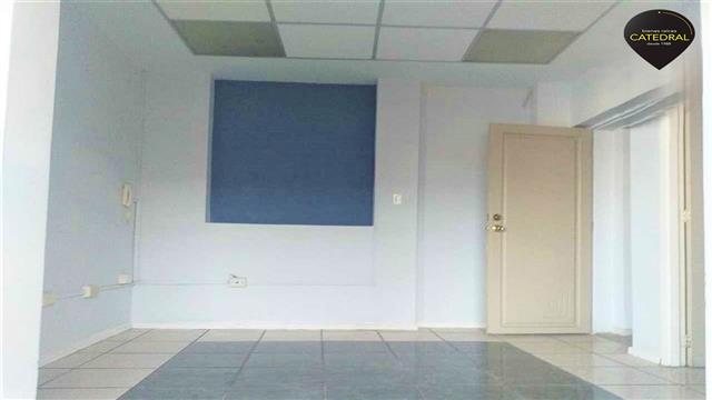 Local Comercial Oficina Edificio de Alquiler en Cuenca Ecuador sector Av. González Suárez