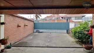 Villa Casa de Venta en Cuenca Ecuador sector ECU 911- Av. 10 agosto