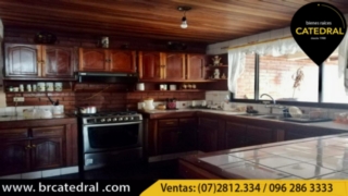 Villa Casa de Venta en Cuenca Ecuador sector ECU 911- Av. 10 agosto