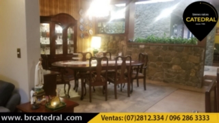 Villa Casa de Venta en Cuenca Ecuador sector Cdla. Los Ingenieros