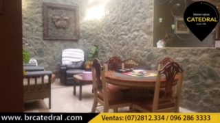 Villa Casa de Venta en Cuenca Ecuador sector Cdla. Los Ingenieros