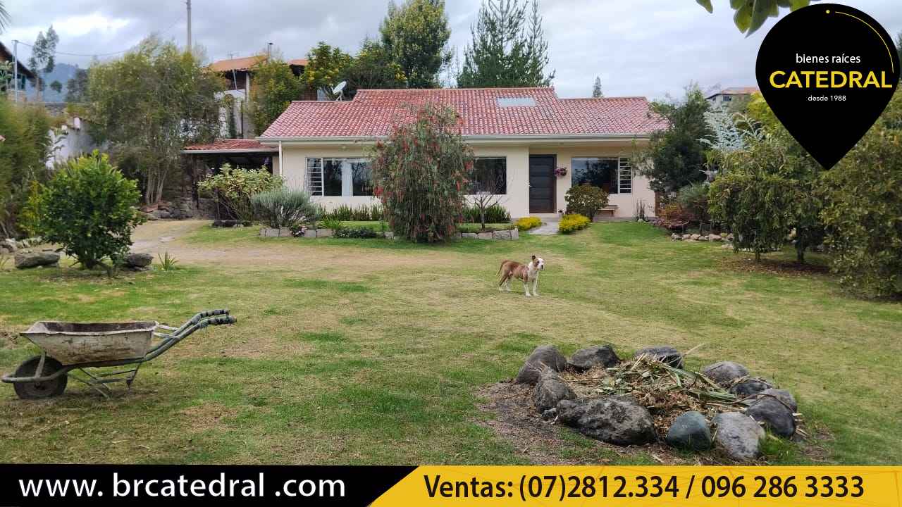 Villa Casa de Venta en Cuenca Ecuador sector Challuabamba. 
