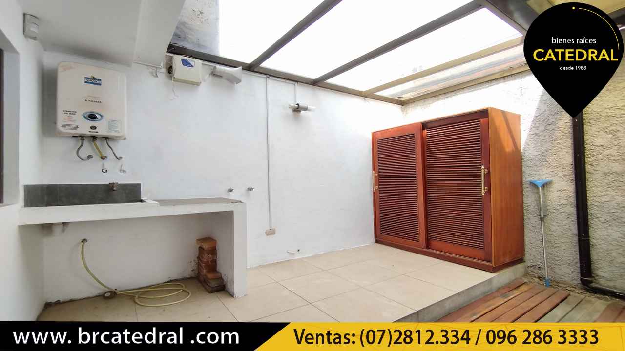 Villa/Casa/Edificio de Venta en Cuenca Ecuador sector Av. Roma