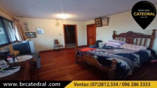 Villa Casa de Venta en Cuenca Ecuador sector Colegio Borja