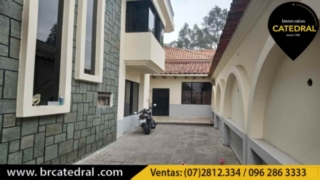 Villa Casa de Venta en Cuenca Ecuador sector Colegio Borja