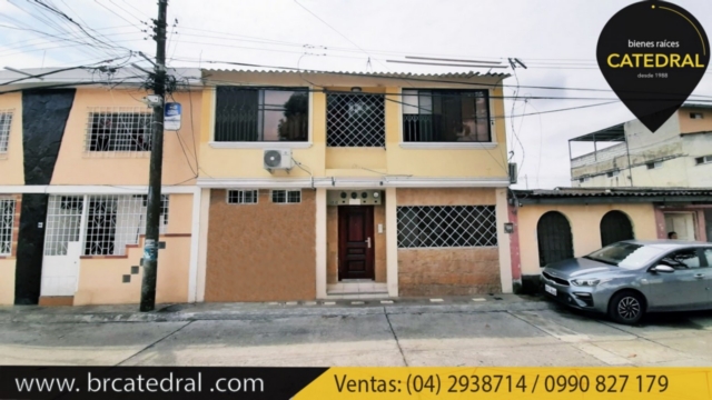 Villa Casa de Venta en Cuenca Ecuador sector Guayacanes