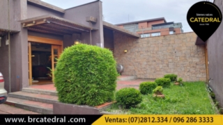 Villa Casa de Venta en Cuenca Ecuador sector Puertas del Sol