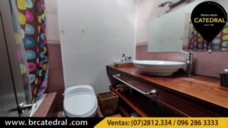 Villa Casa de Venta en Cuenca Ecuador sector Puertas del Sol