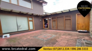 Villa Casa de Venta en Cuenca Ecuador sector Puertas del Sol