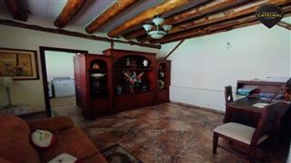 Villa Casa de Venta en Cuenca Ecuador sector Cdla. Los ingenieros 