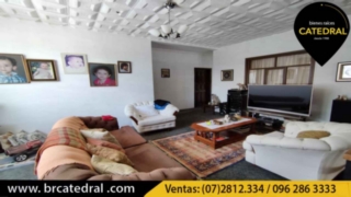 Villa Casa de Venta en Azogues Ecuador sector Av. 24 de mayo