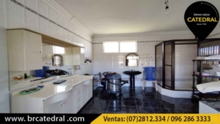 Villa Casa de Venta en Azogues Ecuador sector Av. 24 de mayo