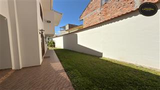 Villa Casa de Venta en Cuenca Ecuador sector Av. 27 de Febrero