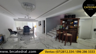 Villa Casa de Venta en Cuenca Ecuador sector Av. 12 de Abril