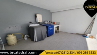 Villa Casa de Venta en Cuenca Ecuador sector Av. 12 de Abril