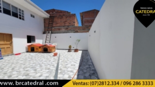 Villa Casa de Venta en Cuenca Ecuador sector Av. 12 de Abril