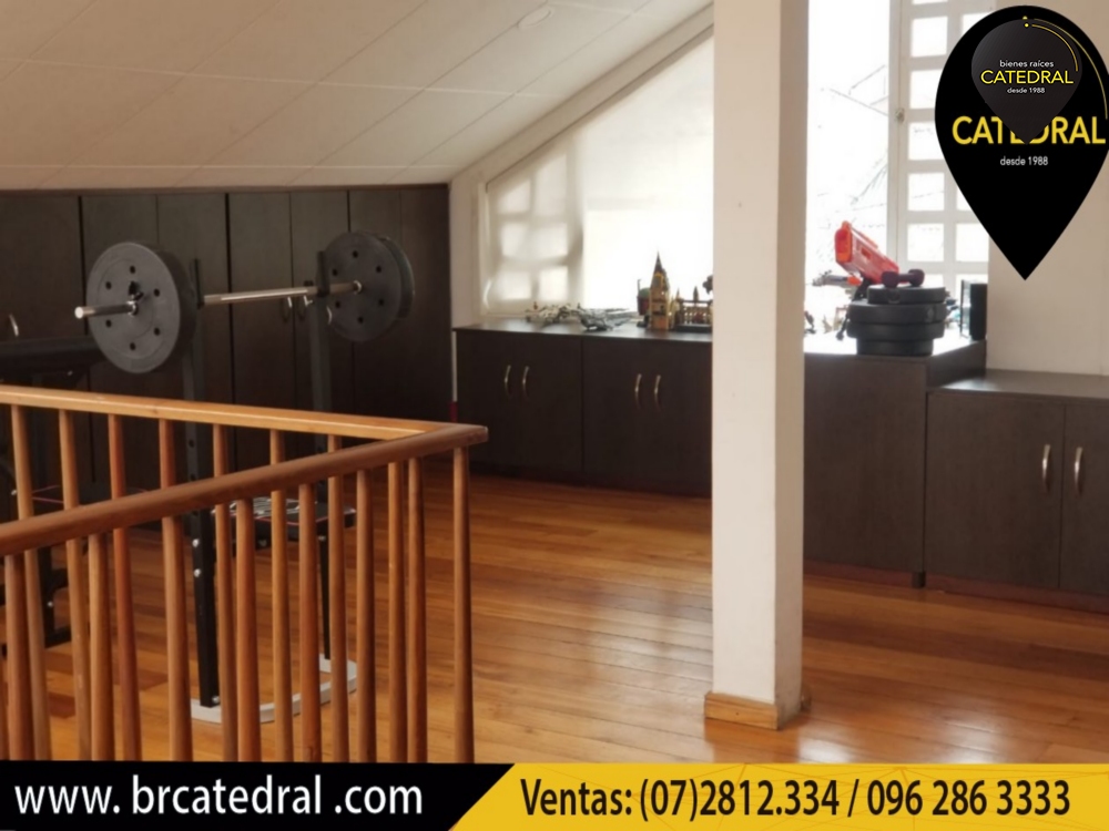 Villa Casa de Venta en Cuenca Ecuador sector Av. Primero de Mayo