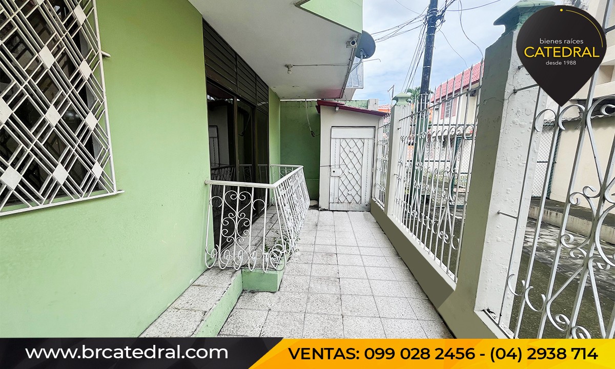 Villa/Casa/Edificio de Venta en Cuenca Ecuador sector Alborada