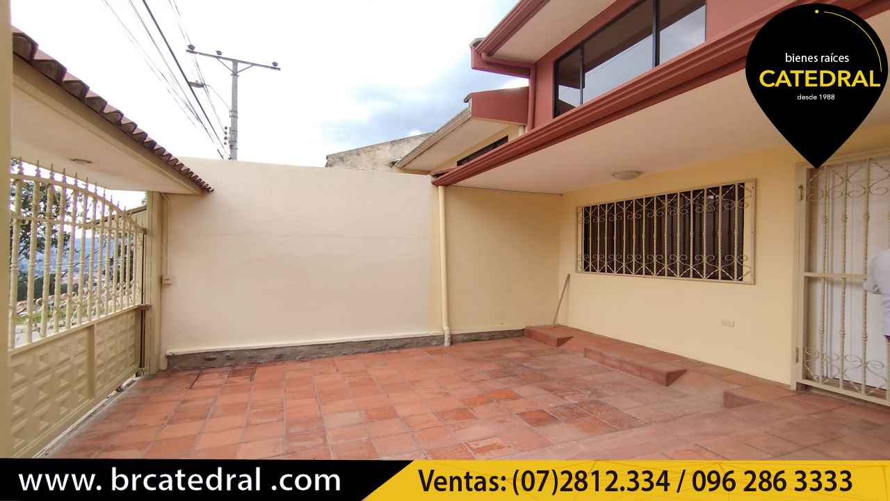 Villa/Casa/Edificio de Venta en Cuenca Ecuador sector Racar Plaza 