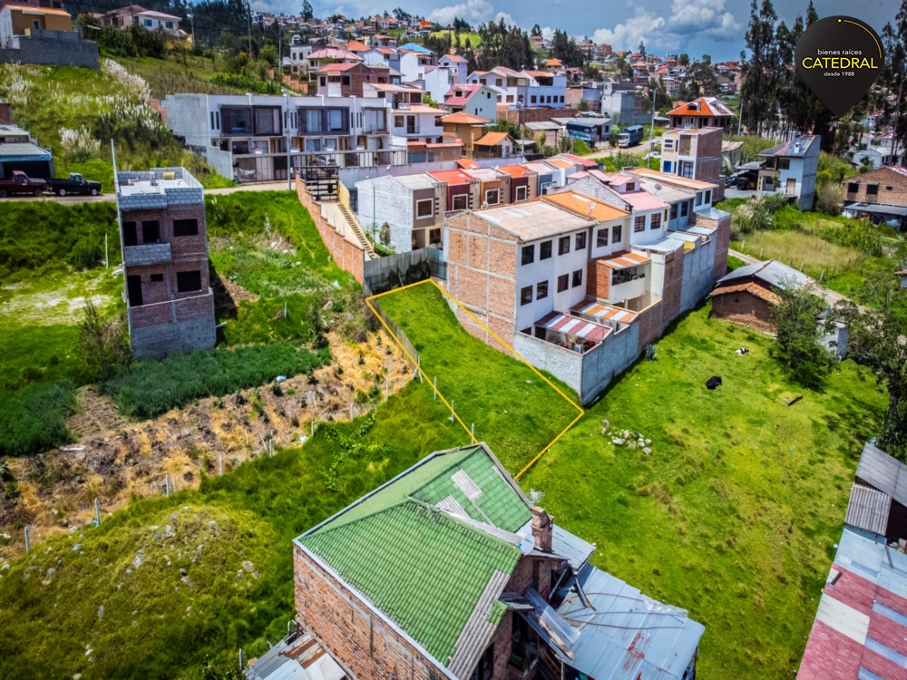 Sitio Solar Terreno de Venta en Cuenca Ecuador sector Av. El Tejar 