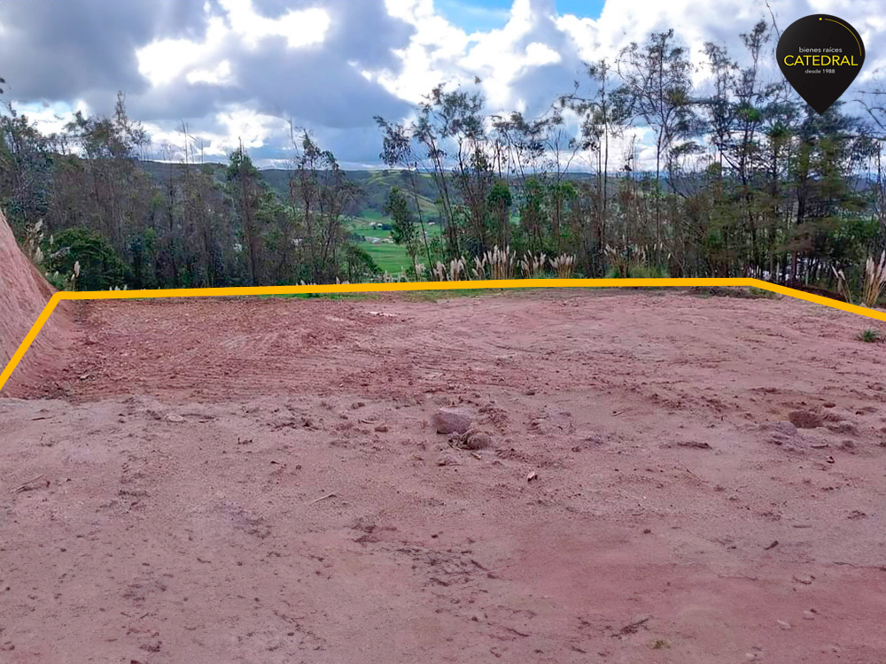 Sitio Solar Terreno de Venta en Cuenca Ecuador sector Victoria del portete 