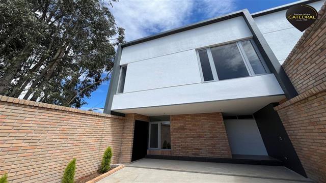 Villa Casa de Venta en Cuenca Ecuador sector Racar - VIP