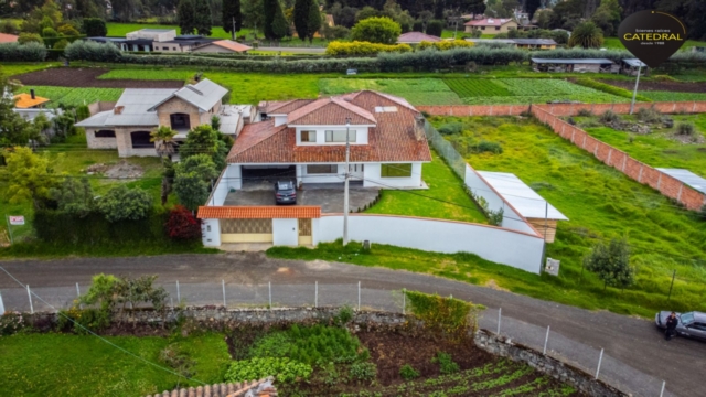 Villa/Casa/Edificio de Venta en Cuenca Ecuador sector San Joaquin 