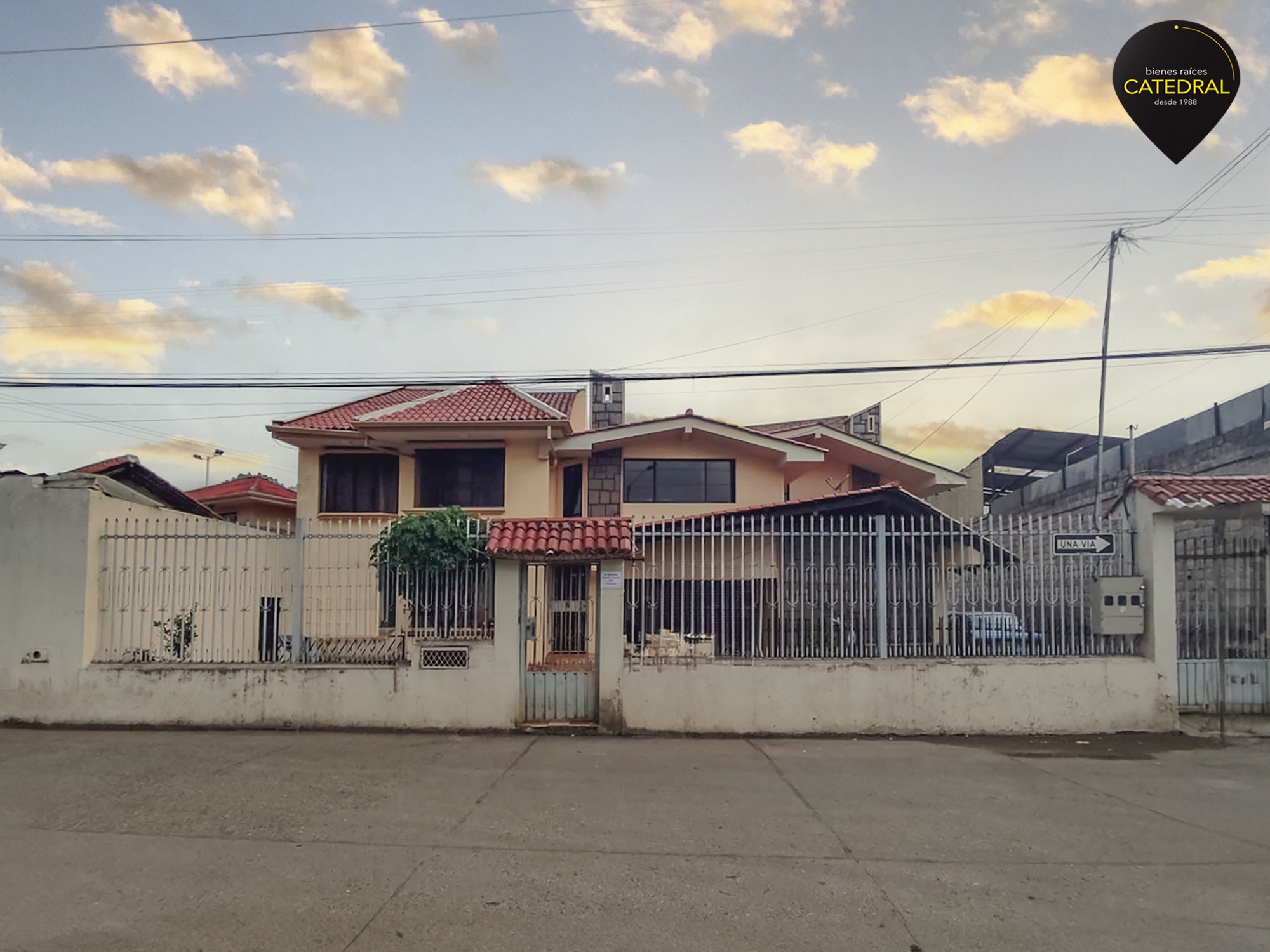 Villa/Casa/Edificio de Venta en Cuenca Ecuador sector Av. Americas 