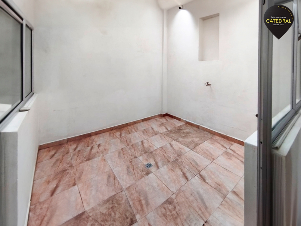 Local de Alquiler en Cuenca Ecuador sector Baños