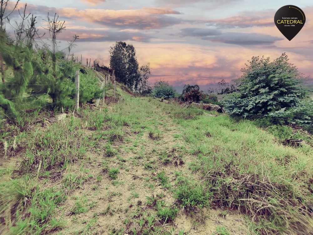 Sitio de Venta en Azogues Ecuador sector Zhapacal 