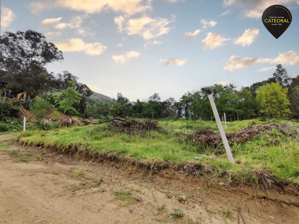 Terreno de Venta en Azogues Ecuador sector Uzhupud, Paute