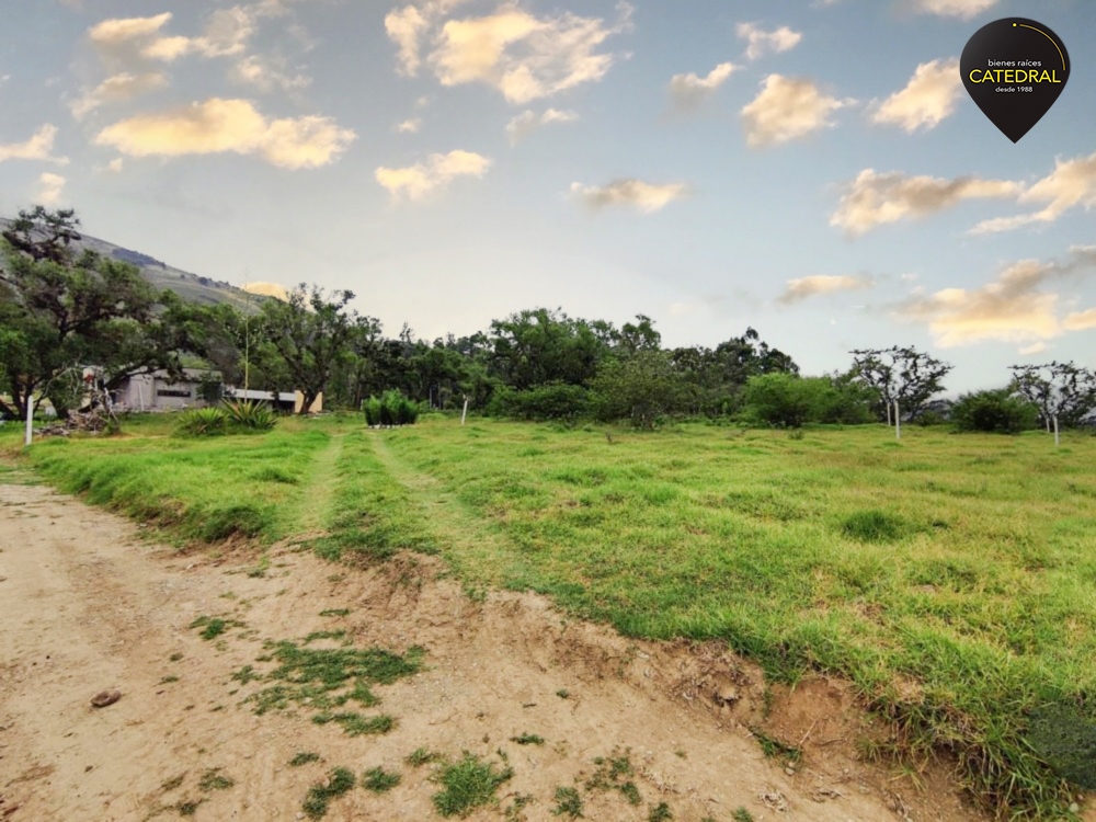 Terreno de Venta en Azogues Ecuador sector Uzhupud, Paute