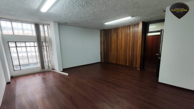 Local Comercial Oficina Edificio de Venta en Cuenca Ecuador sector Centro - Benigno Malo