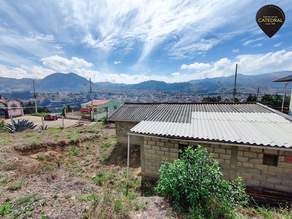 Villa Casa de Venta en Azogues Ecuador sector ZhigZhiquin