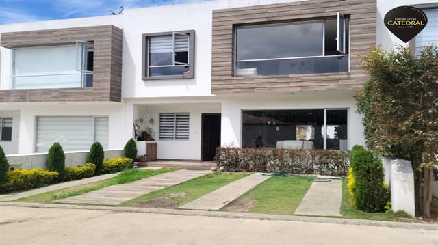 Villa Casa de Venta en Cuenca Ecuador sector Challuabamba