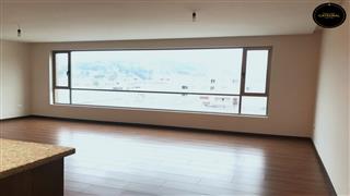 Departamento de Venta en Cuenca Ecuador sector Av. Americas - SuperStock