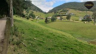 Villa Casa de Venta en Cuenca Ecuador sector Tarqui - Zhucay