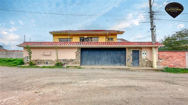 Villa Casa de Venta en Cuenca Ecuador sector Río Amarillo