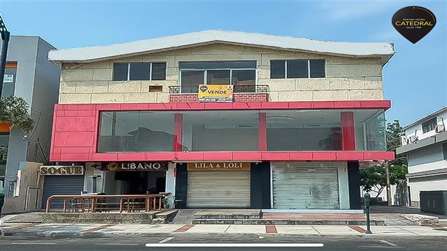 Local Comercial/Oficina de Venta en Cuenca Ecuador sector Urdesa Central- Av Victor E. Estrada