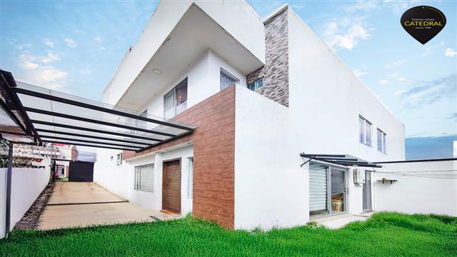 Villa Casa de Venta en Cuenca Ecuador sector Río Amarillo