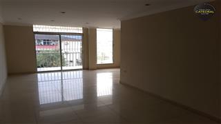 Departamento de Venta en Guayaquil Ecuador sector Urdesa Central