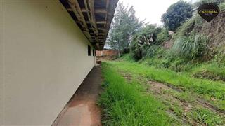 Terreno de Venta en Cuenca Ecuador sector primero de Mayo, redondel escuela pasos