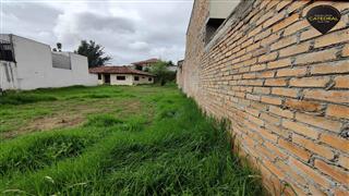 Terreno de Venta en Cuenca Ecuador sector primero de Mayo, redondel escuela pasos