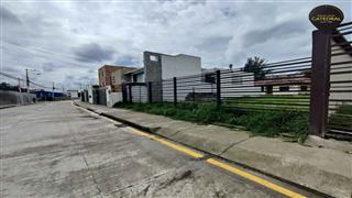 Terreno de Venta en Cuenca Ecuador sector primero de Mayo, redondel escuela pasos